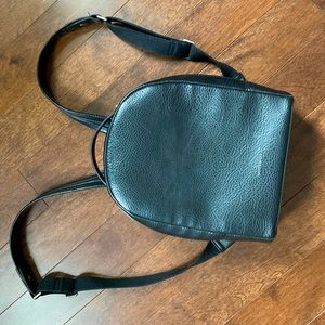 Matt & Nat Olly back pack in black